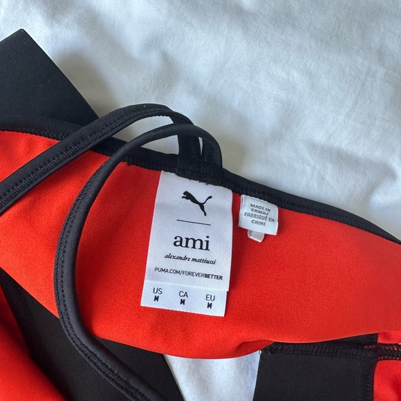 PUMA x Ami | Sports Bra / Crop - Picture 3 of 3